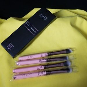 Luxie Quad Eye Travel Set